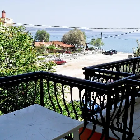 Apartment Elena *